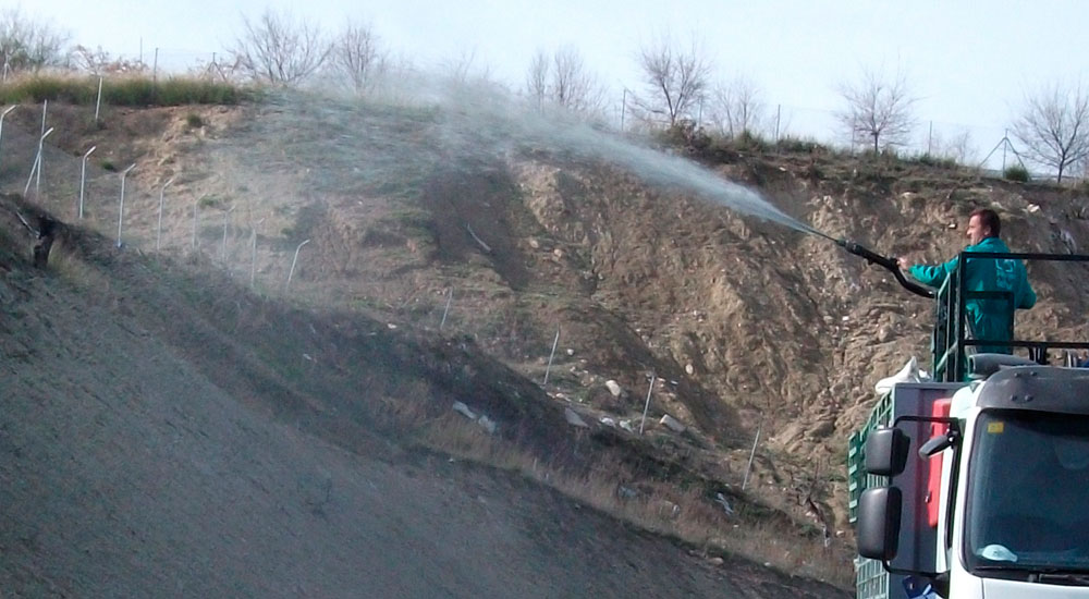 Aplicaciones de hidrosiembra sobre taludes en carreteras